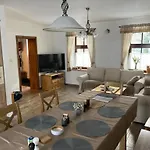 Casa de Férias Madla *
